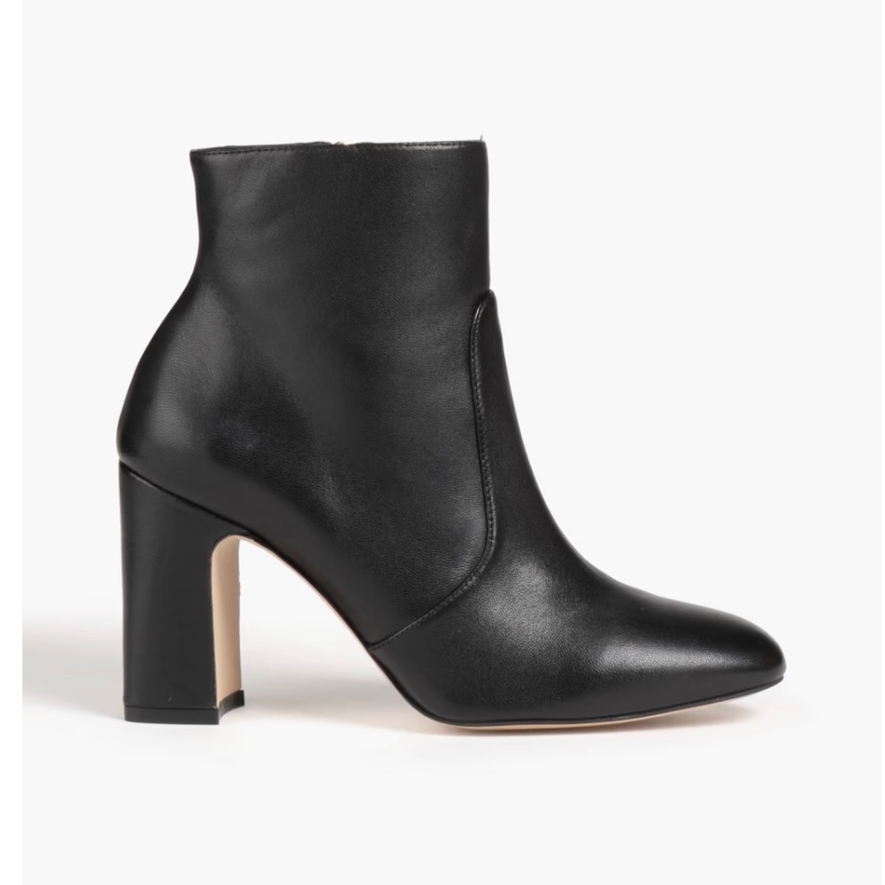 STUART WEITZMAN black leather size 9
Nell 85 leather ankle boots